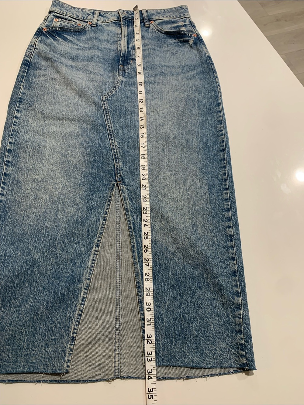 GAP Light Blue Wash Denim Pencil Skirt, Raw Hem Front Slit Western Boho Tall 6T - Picture 13 of 16